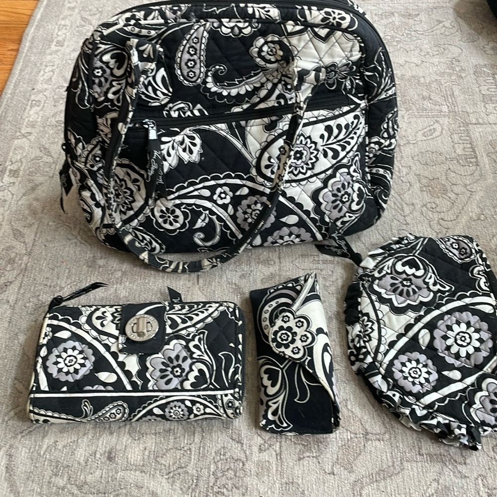 VERA BRADLEY TURNLOCK PURSE BUNDLE